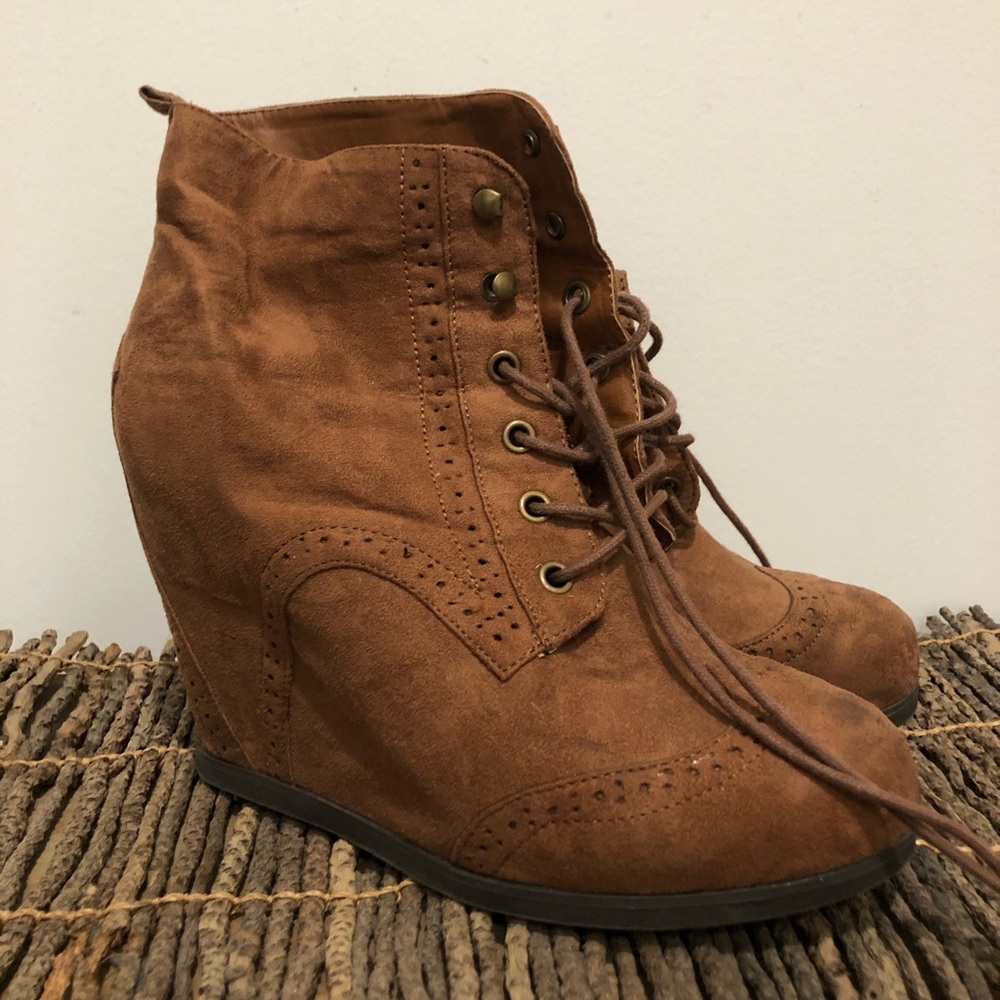 Mossimo Wedge Bootie 👢